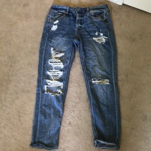 American Eagle Ripped Tomgirl Jeans